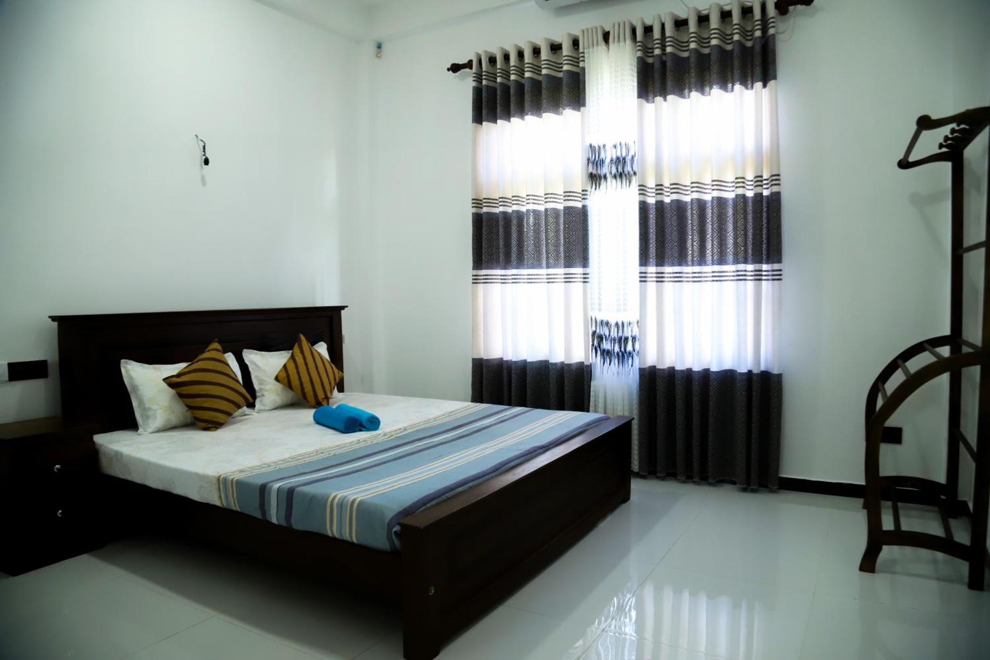 One 8 Mirissa Apartment Exterior photo